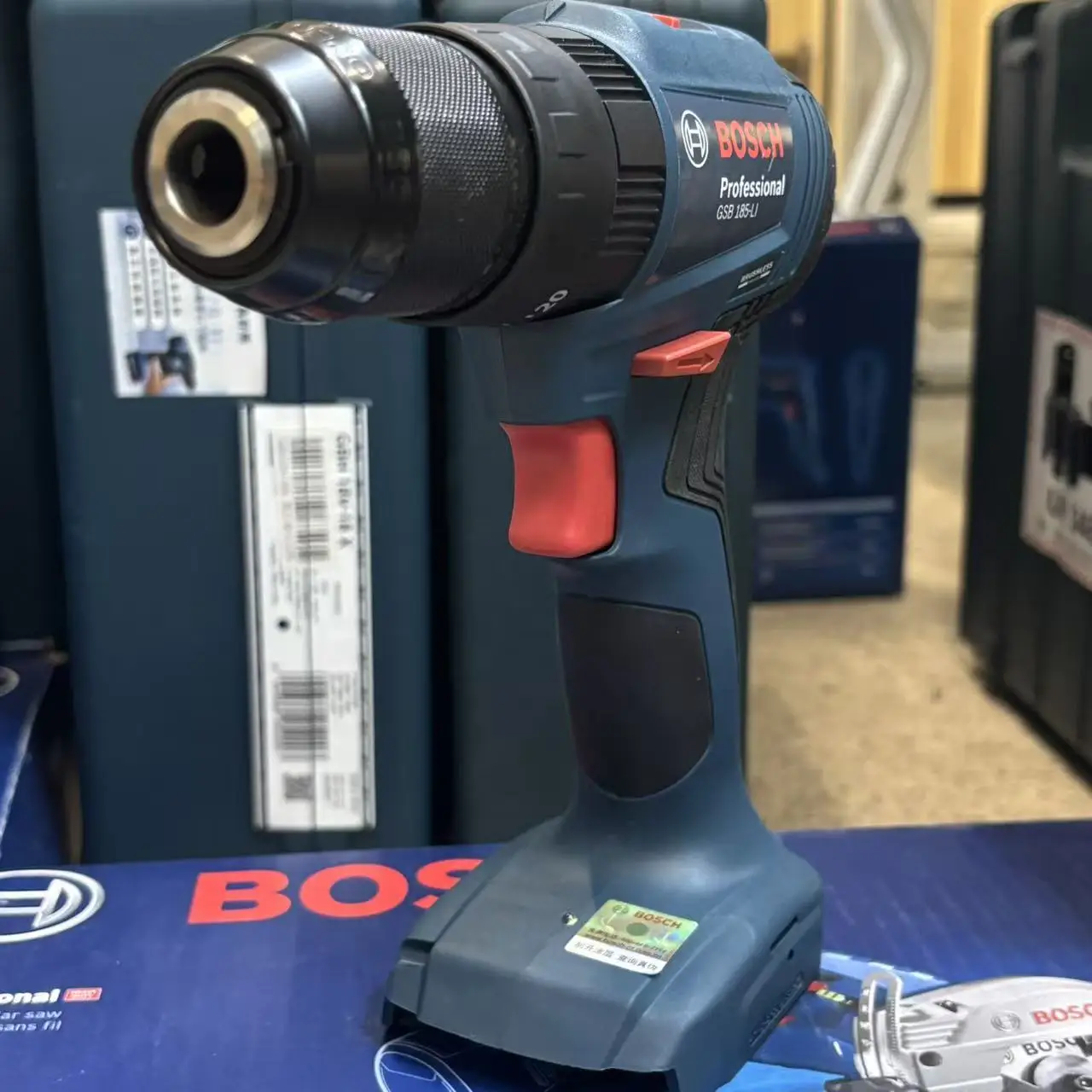 BOSCH GSB 185-LI Brushless Cor - đánh giá và giá Impact Driver Cordless