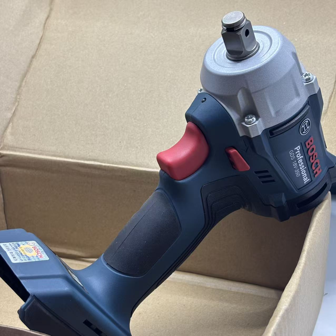 BOSCH GDS 18V-350 Cordless Imp - đánh giá và giá Impact Driver Cordless